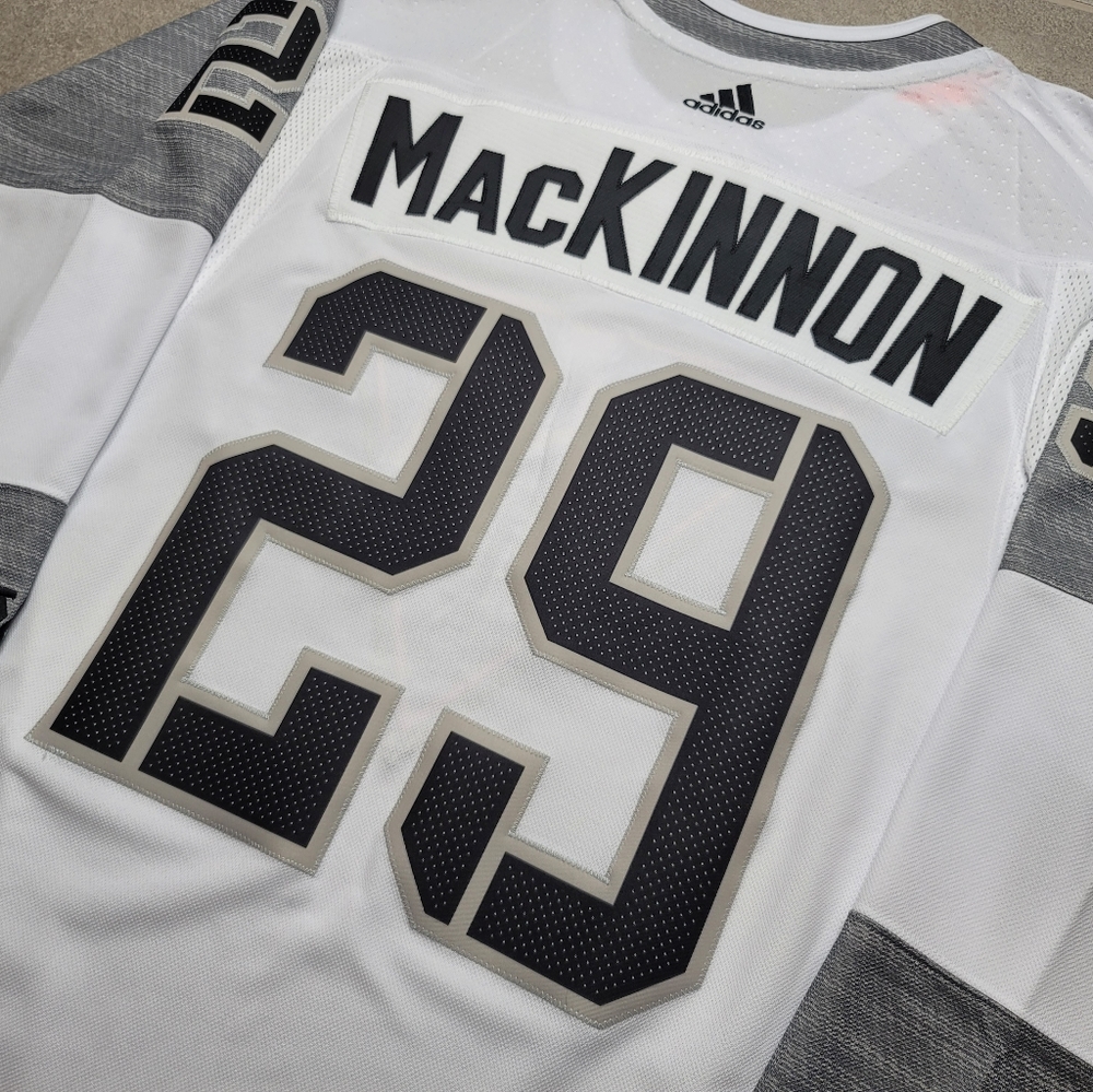 Team North America Nathan MacKinnon Hockey Jersey - Picture 3 of 10